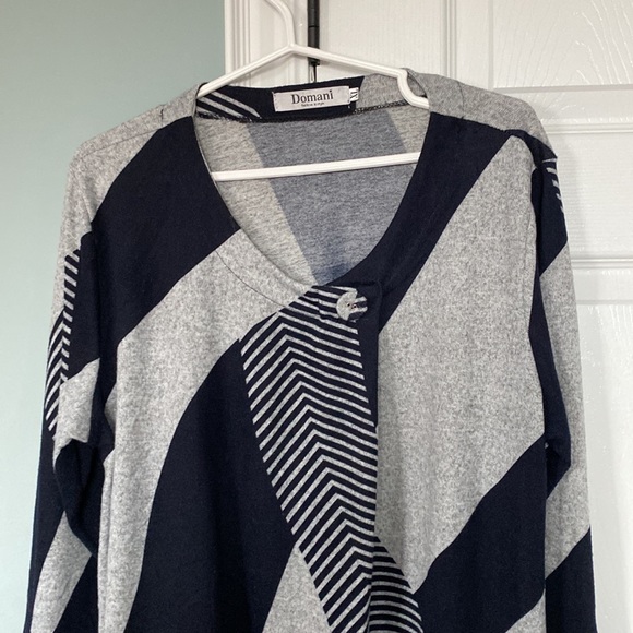 Sweater - Picture 2 of 2